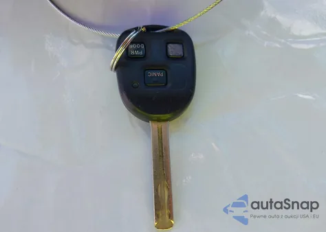 2005 Lexus Rx 330 z USA, uszkodzony, nr VIN JTJGA31U650056351